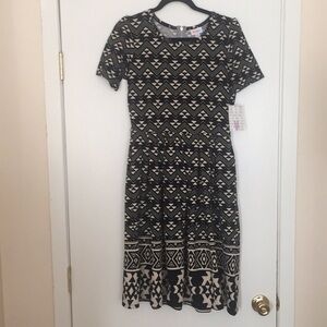 M LuLaRoe Amelia Dress G04 1117